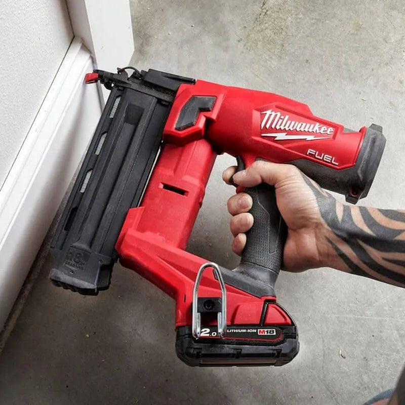 Milwaukee M18FN18GS-0 Akku-Nagler und Elektrotacker, 18V