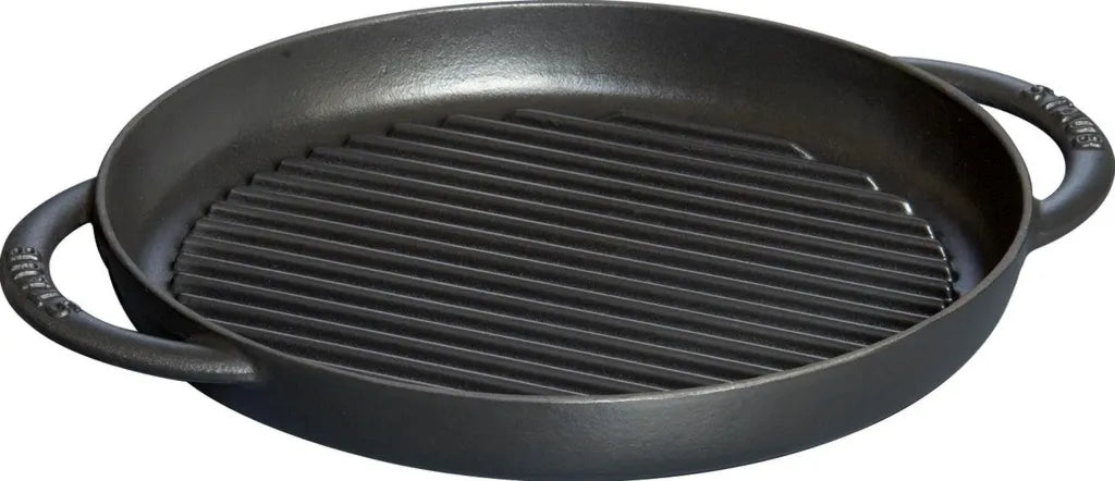 STAUB Runde Grillpfanne aus Gusseisen, 26 cm, geeignet für alle Kochfelder, inklusive Induktion und Backofen, Schwarz